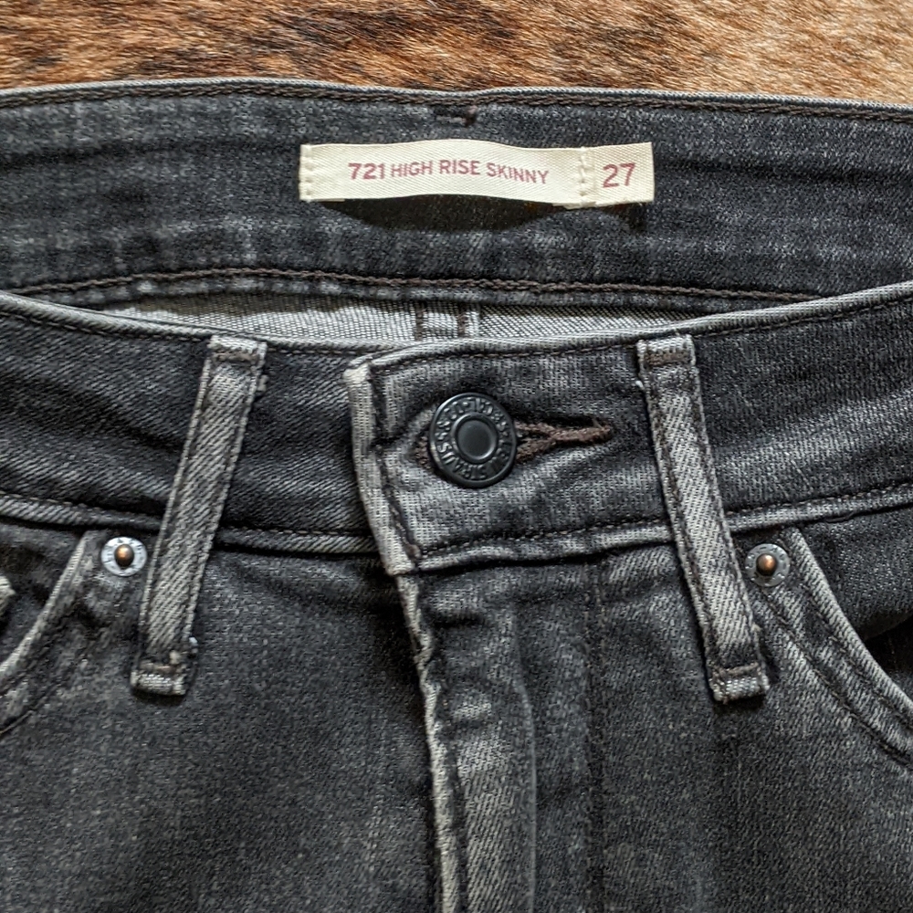 Levi 721 black jeans